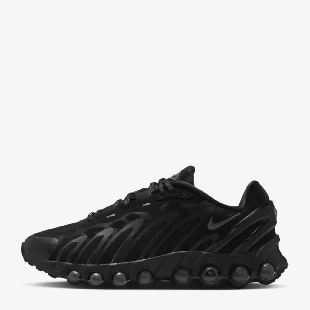 Nike DN8 (Black)
