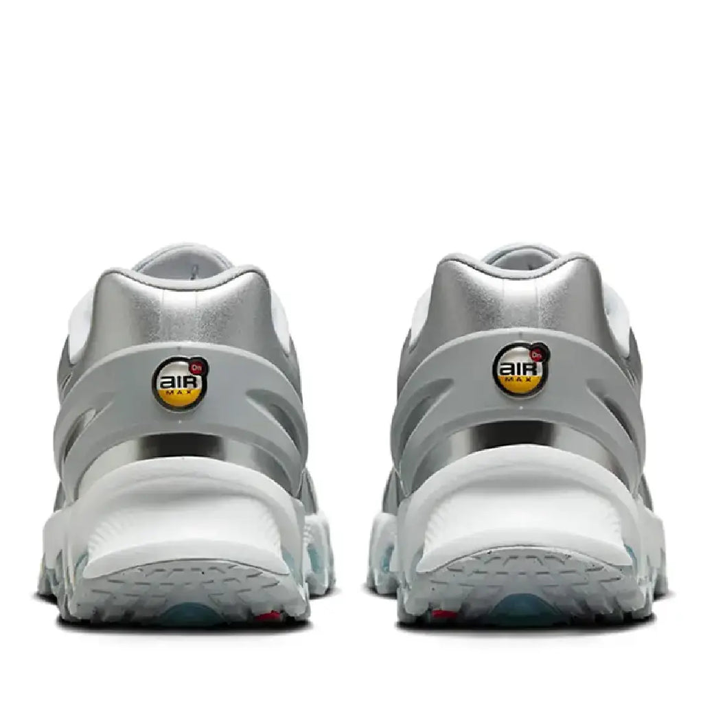 Nike DN8 (Metallic Silver)