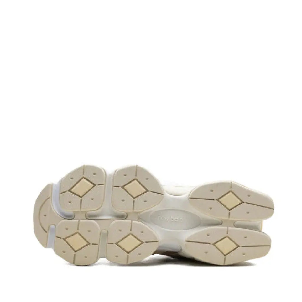 New Balance 9060 (Sea Salt Beige)